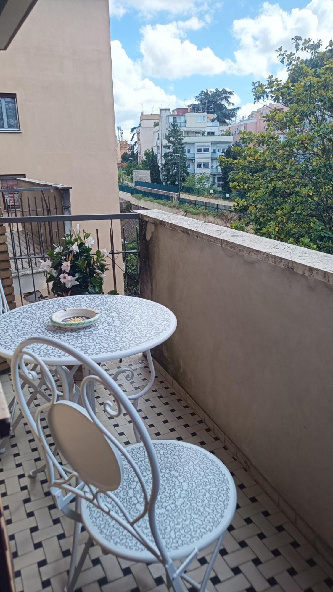 Holiday home Appiano Fs Wifi Netflix Sky 2 Stops From San Pietro *